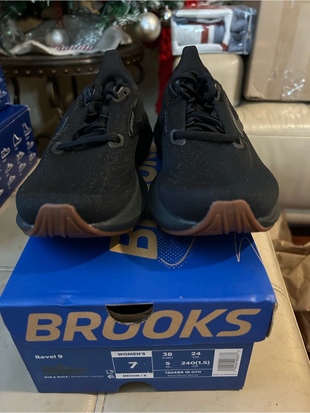 Brooks Women's Black Running Shoes with Brown Outsole
